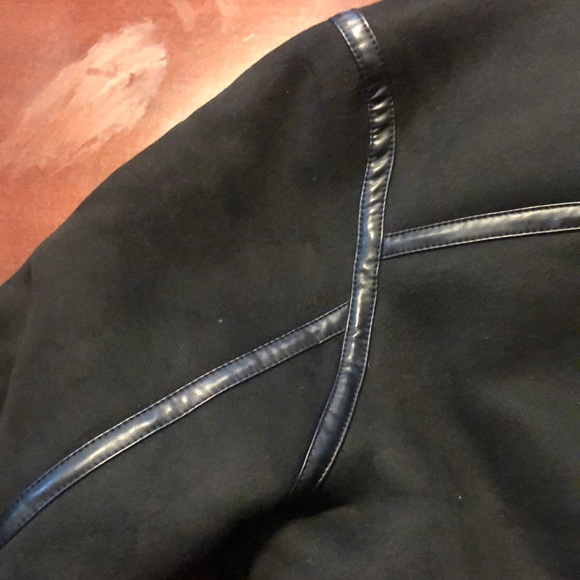 Zara winter faux suede with leather trim - Picture 5 of 8